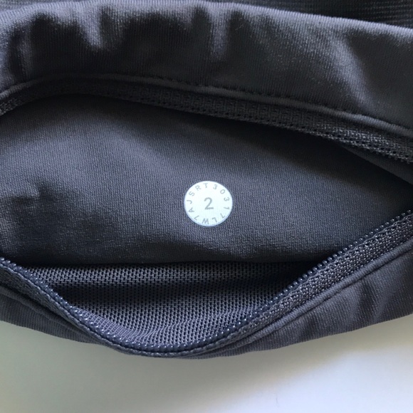 lululemon speed up shorts NWOT - Picture 6 of 6